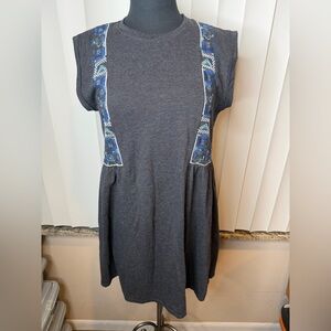 Thyme & Honey Gray Mini Peasant Dress Blue Embroidery Size XL